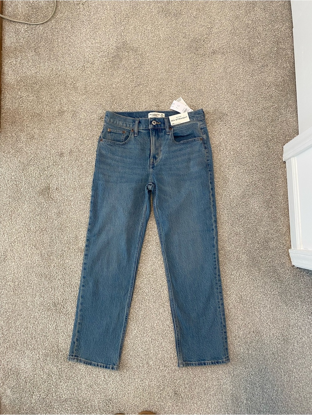 Abercrombie Mid-Rise 90s Straight Jeans